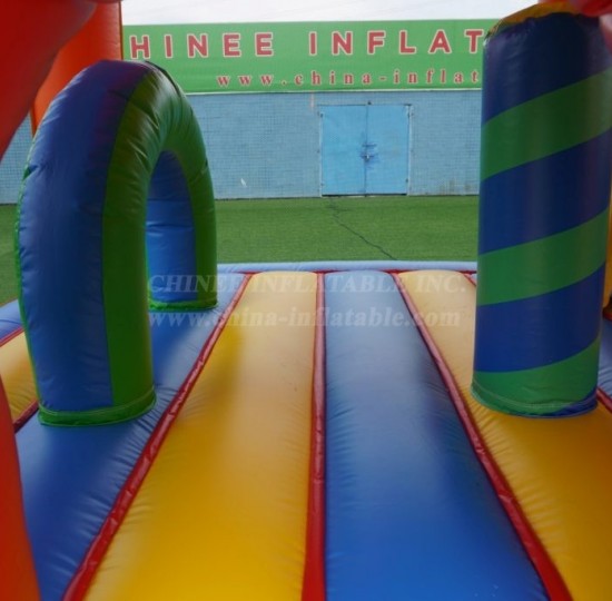 INFLATABLE JUNGLE PARTY