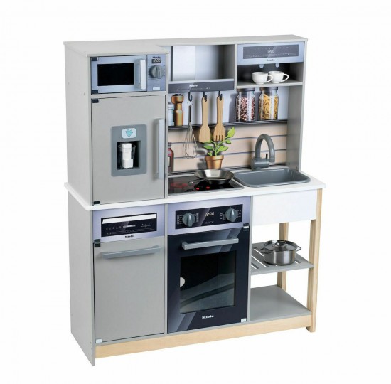 Ξύλινη παιδική κουζίνα "Family"