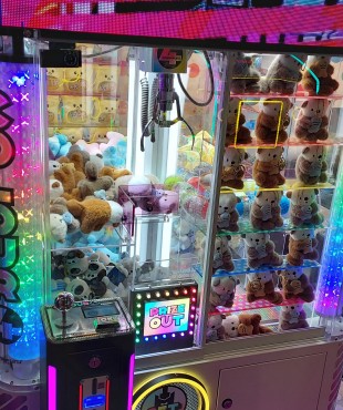 Παιχνίδι Λούνα Πάρκ με Δαγκάνα Claw Machine με Δώρα Λούτρινα που Λειτουργεί με Κέρματα