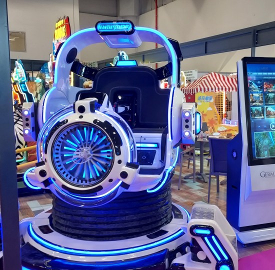 Παίχνίδι Virtual Reality (VR) που Λειτουργεί με Κέρματα Παίχνίδι Virtual Reality (VR) που Λειτουργεί με Κέρματα